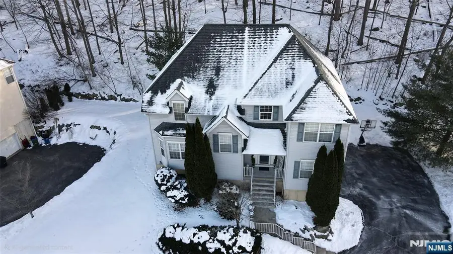 17 Bowers Drive, Hackettstown, NJ 07840 - Image #2