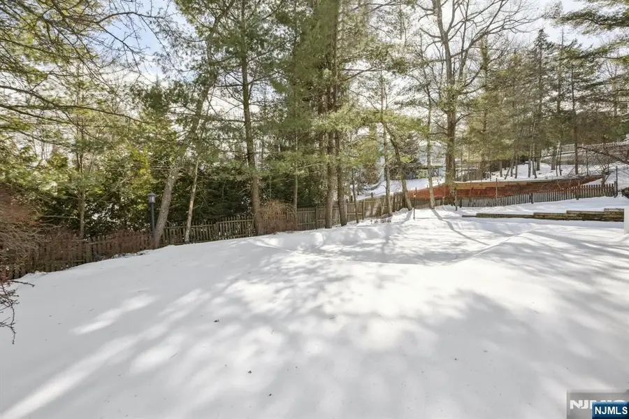 13 Lawrence Way, Cedar Grove, NJ 07009 - #2