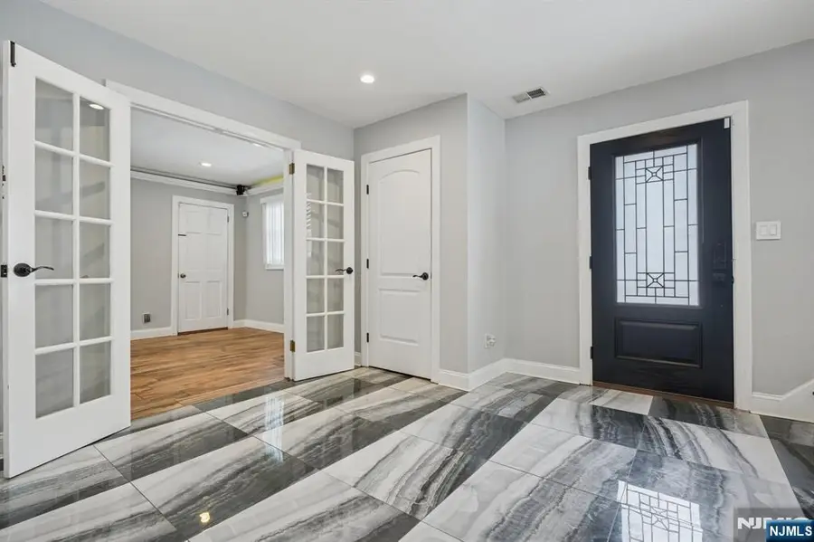 25 Nathan Way, Wayne, NJ 07470 - Image #3