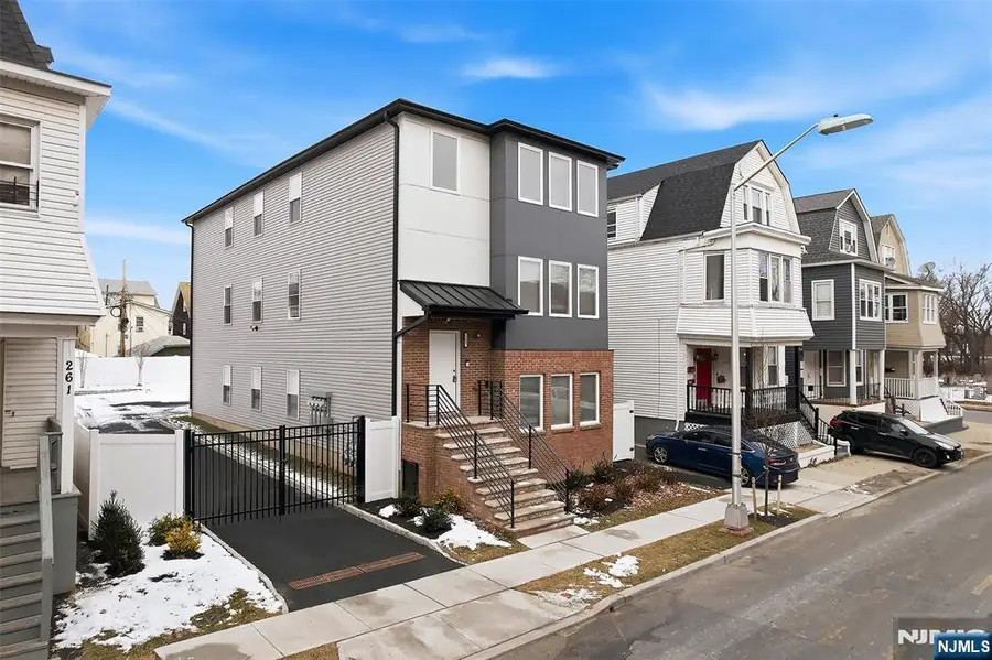 263 19th Street, East Orange, NJ 07017 - Image #2