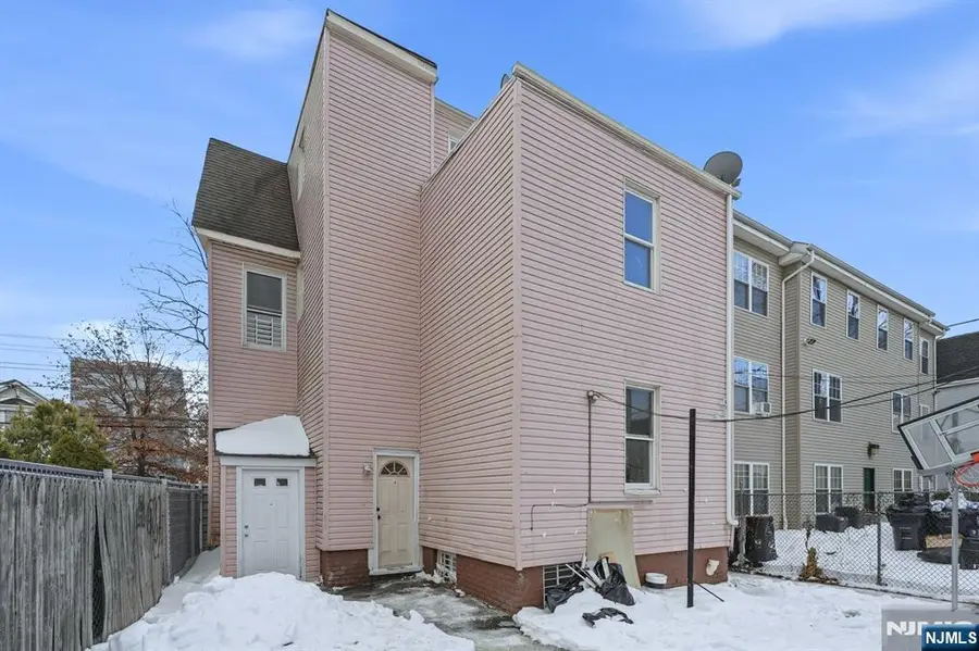 72 13th Street, Newark, NJ 07107 - Image #2