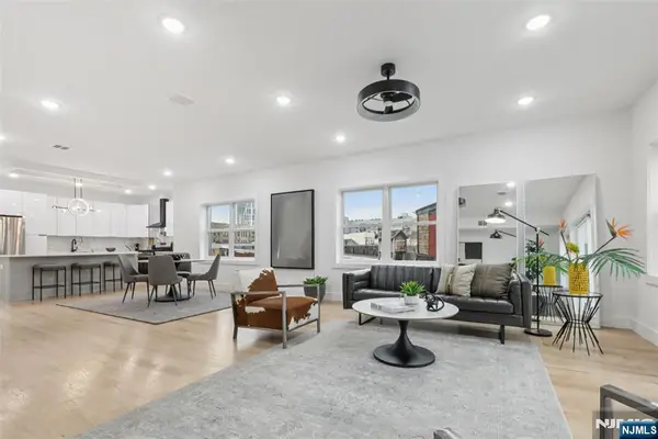 78 Beacon Avenue 2, Jersey City, NJ 07306