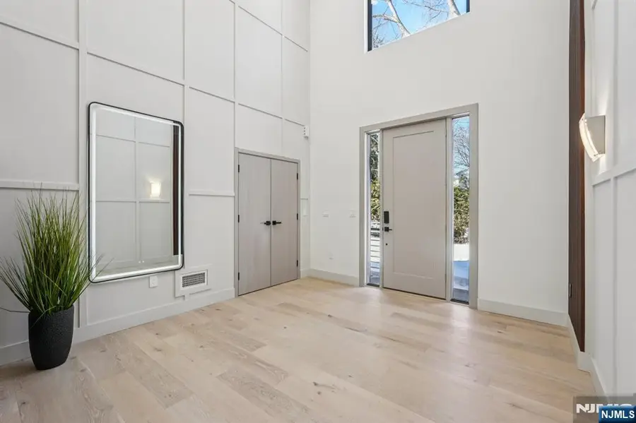 543 Closter Dock Road, Closter, NJ 07624 - Image #2