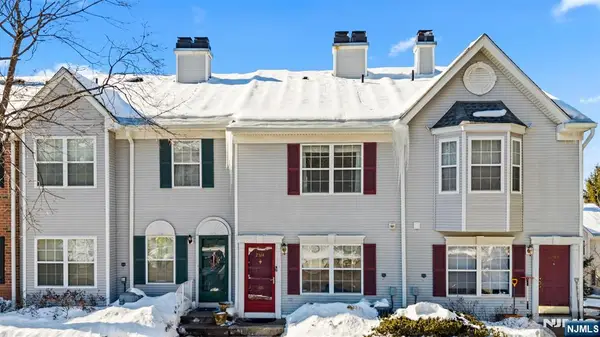 2384 Quill Court, Mahwah, NJ 07430