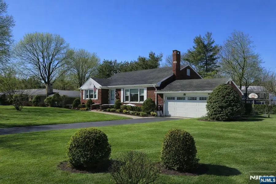 117 Yantacaw Brook Road, Montclair, NJ 07043 - #2