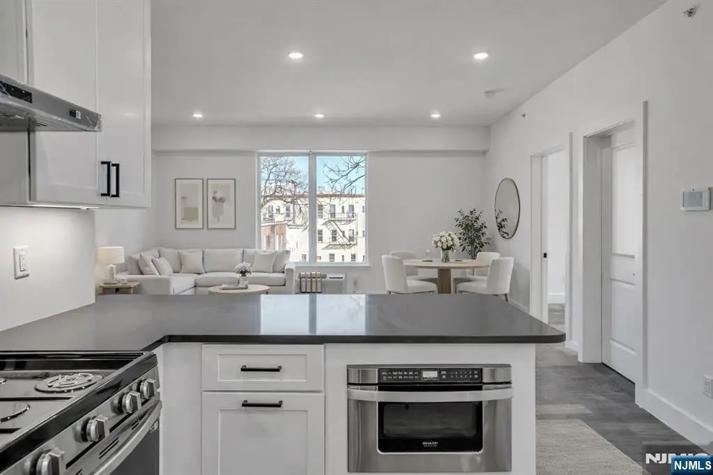 521 10th Street A2, Union City, NJ 07087 - #1