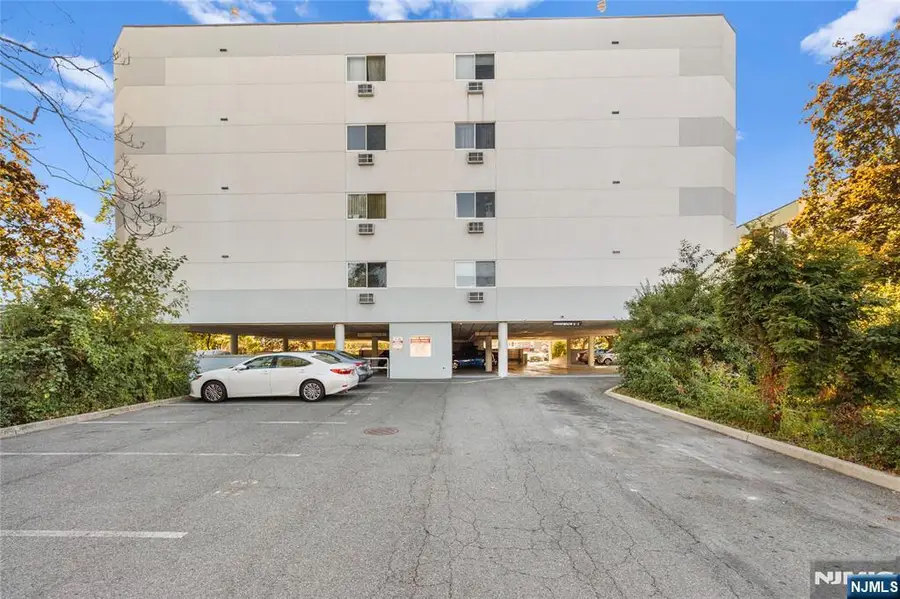 10 Orchard Street 1C, Hackensack, NJ 07601 - #2