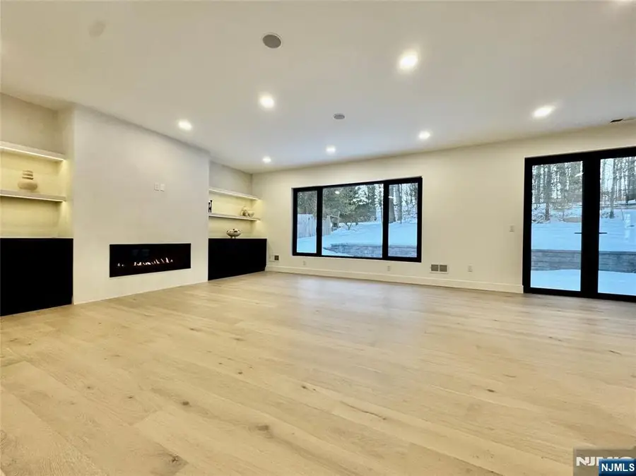 80 2nd Street, Park Ridge, NJ 07656 - #3