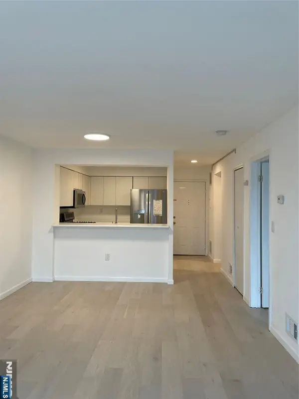 603 Williams Court U603, Edgewater, NJ 07020