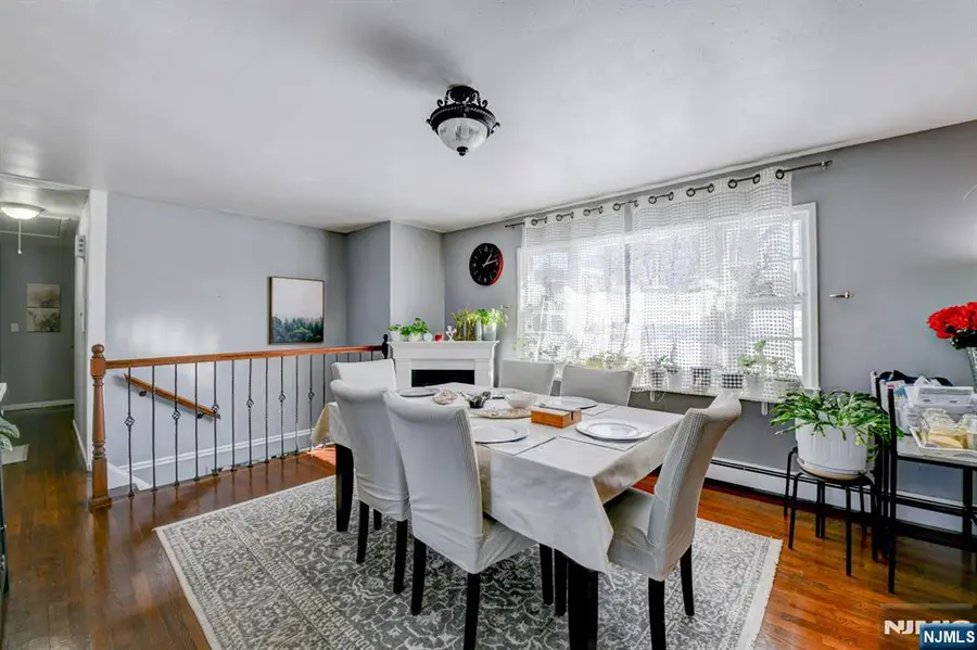 21 Normandy Circle, Hopatcong, NJ 07843 - #3