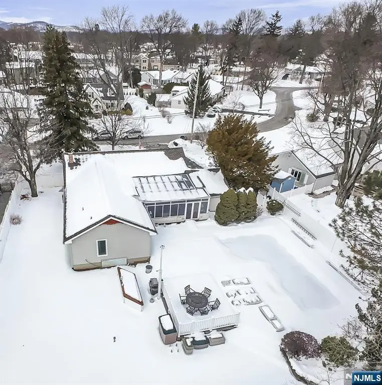 7 Dale Avenue, Pompton Plains, NJ 07444 - #1