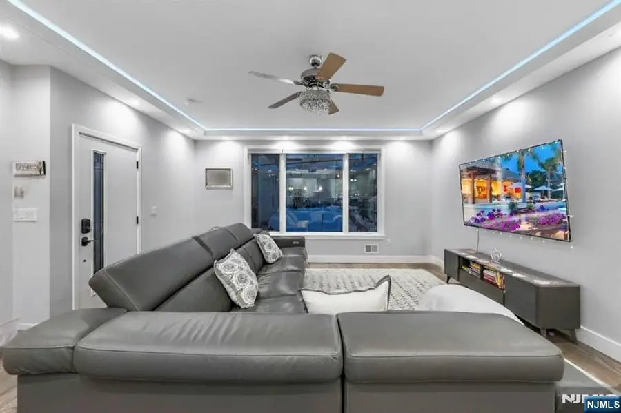 299 Columbia Avenue, Jersey City, NJ 07307 - Image #3