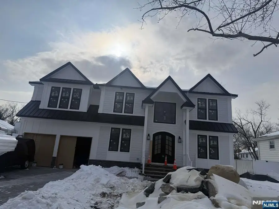 218 Mayfair Road, Paramus, NJ 07652 - #2