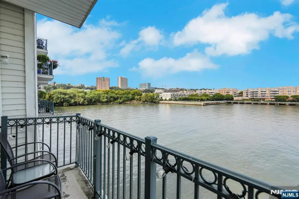 155 The Promenade, Edgewater, NJ 07020 - #1
