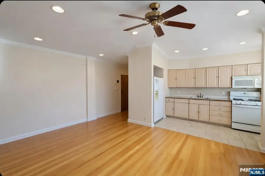 1700 Kennedy Boulevard 31, Union City, NJ 07087 - #3