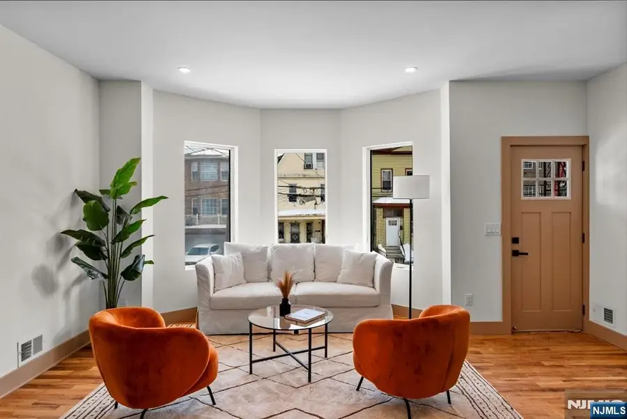221 Clerk Street 1, Jersey City, NJ 07305 - #3