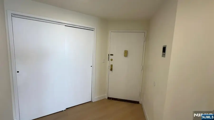 1740 Harmon Cove Tower, Secaucus, NJ 07094 - #3