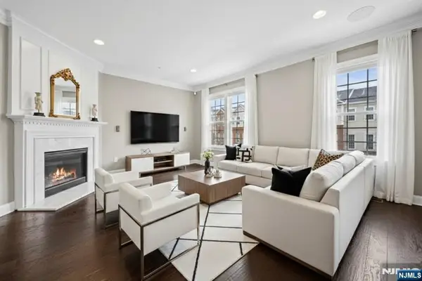 4 Wesmont Drive 1102, Wood Ridge, NJ 07075