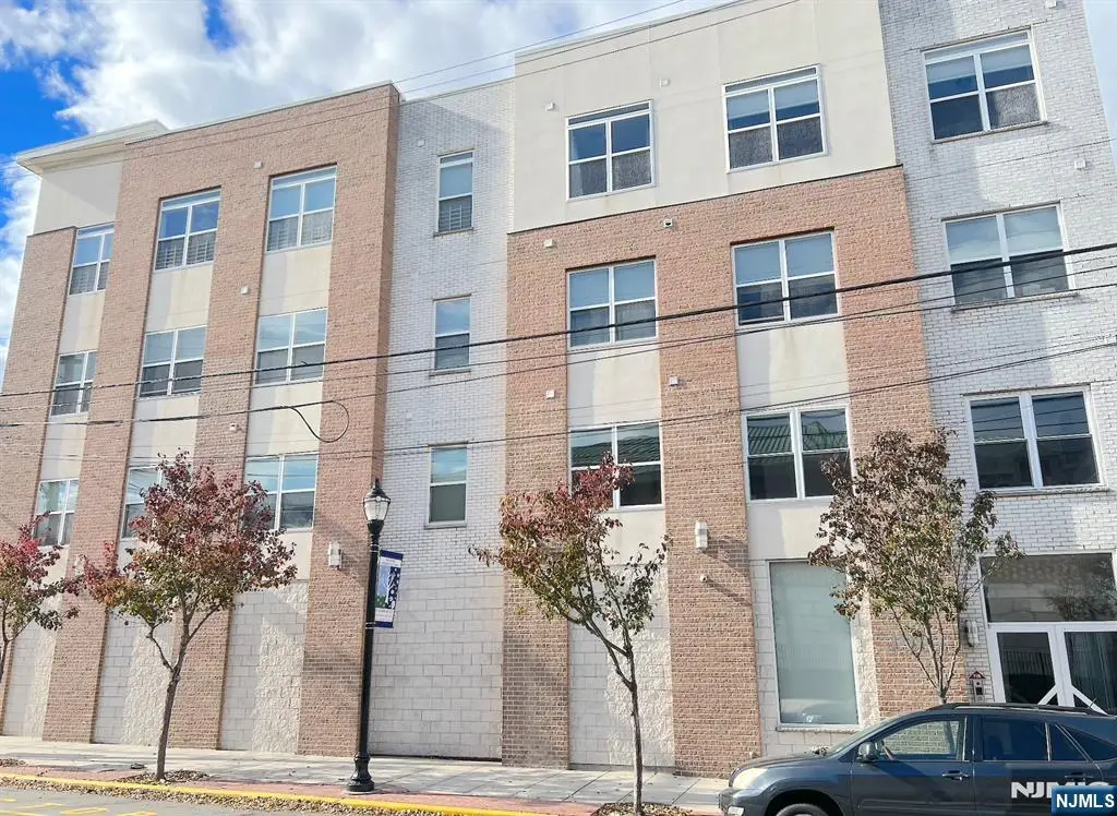1901 Summit Avenue 301, Union City, NJ 07087 - Image #1
