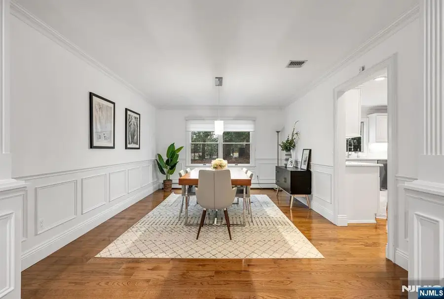 3 Stonewall Court, Woodcliff Lake, NJ 07677 - #3