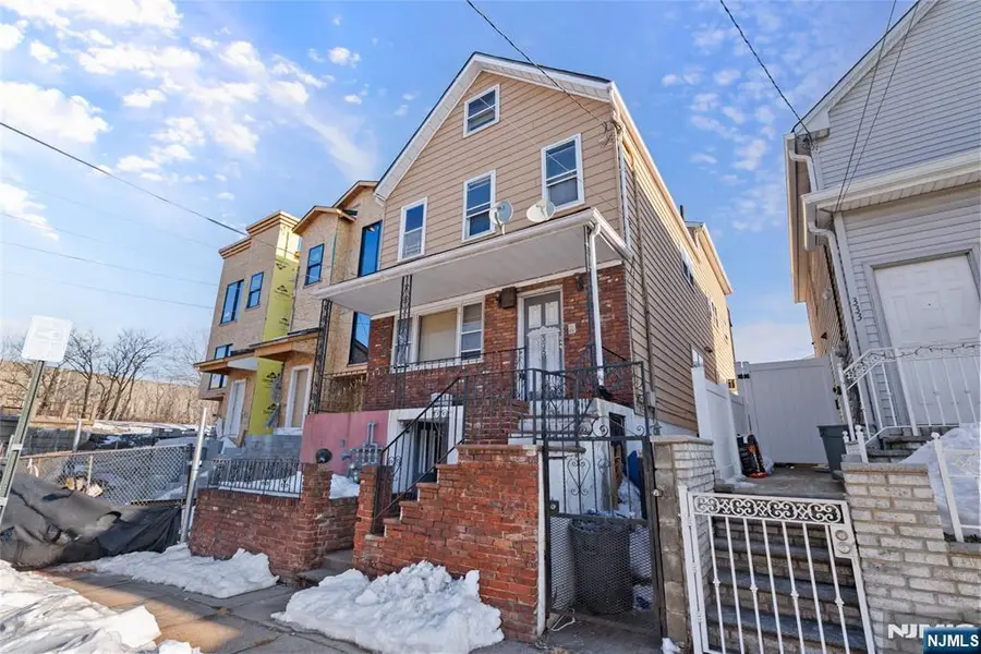 335 Court Street, Elizabeth, NJ 07206 - #2