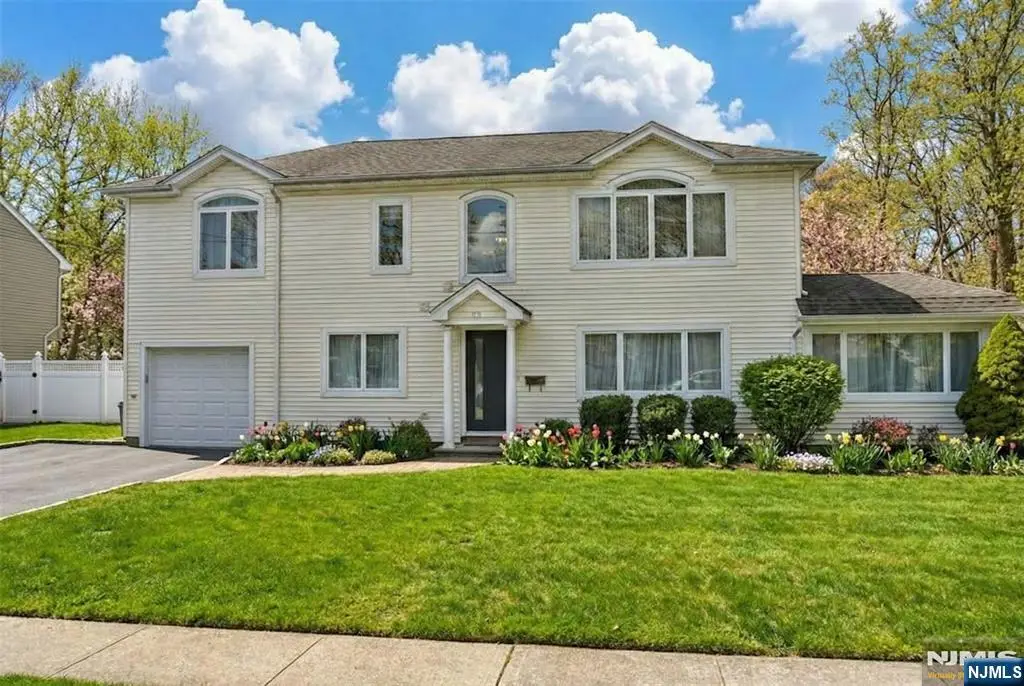 53 Lockwood Drive, Waldwick, NJ 07463 - #1