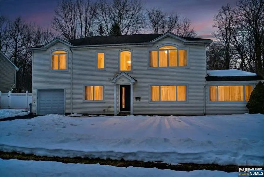 53 Lockwood Drive, Waldwick, NJ 07463 - #3