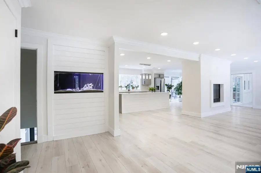 56 Pinehill Drive, Upper Saddle River, NJ 07458 - #2