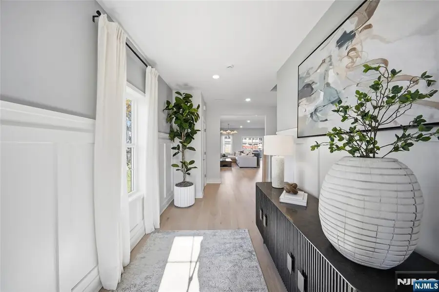 14 Arlington Place, Fair Lawn, NJ 07036 - #2