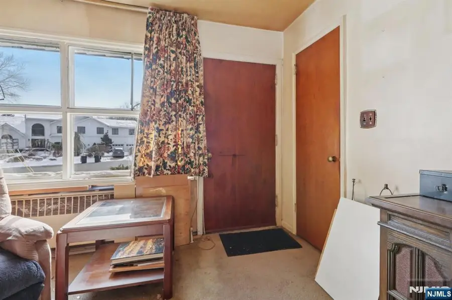 261 Idaho Street, Paramus, NJ 07652 - #3