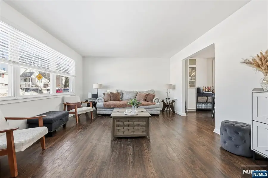 196 Merritt Avenue, Bergenfield, NJ 07621 - #3