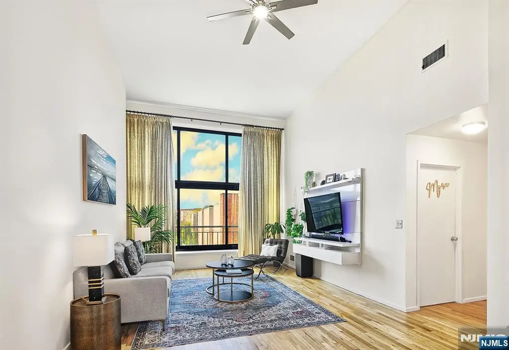 518 Gregory Avenue A318, Weehawken, NJ 07086 - #1