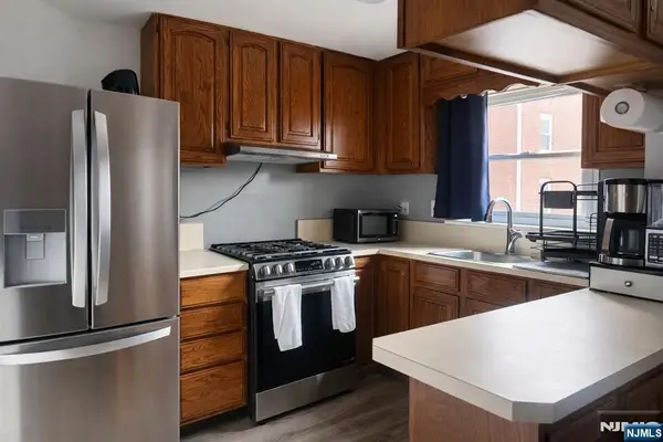 296 Esplanade 27, Hackensack, NJ 07601