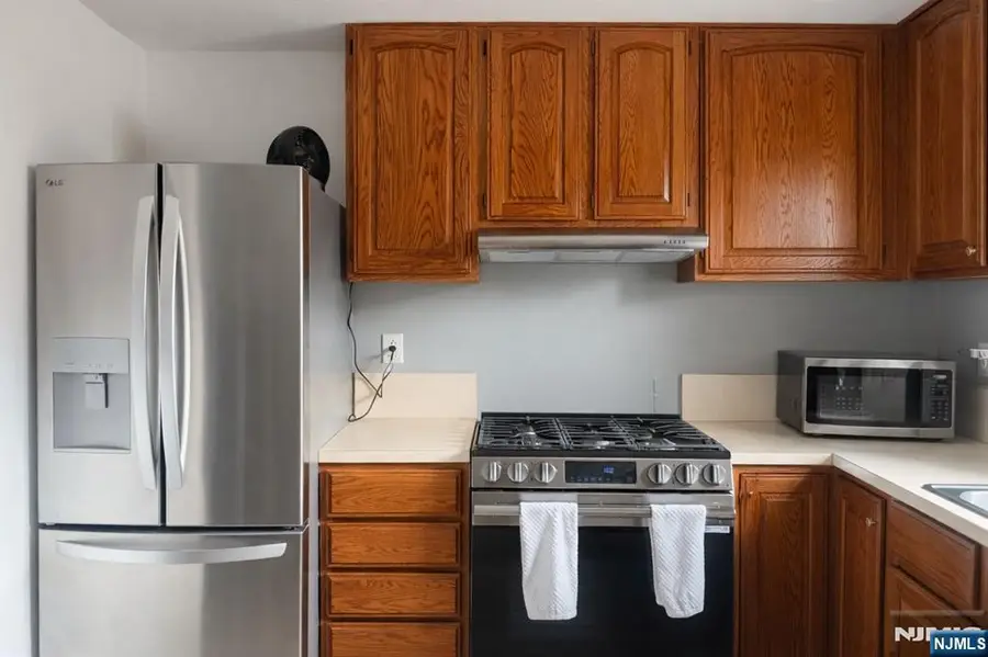 296 Esplanade 27, Hackensack, NJ 07601 - #2