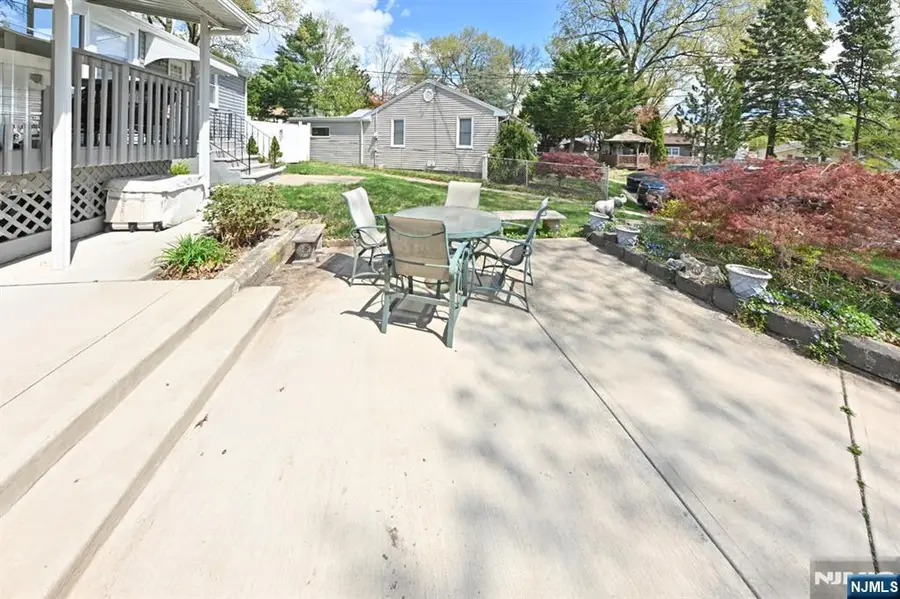 23 Hamil Court, Clifton, NJ 07013 - #2