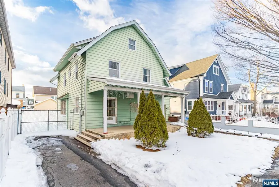 46 N 10th Street, Newark, NJ 07107 - #3