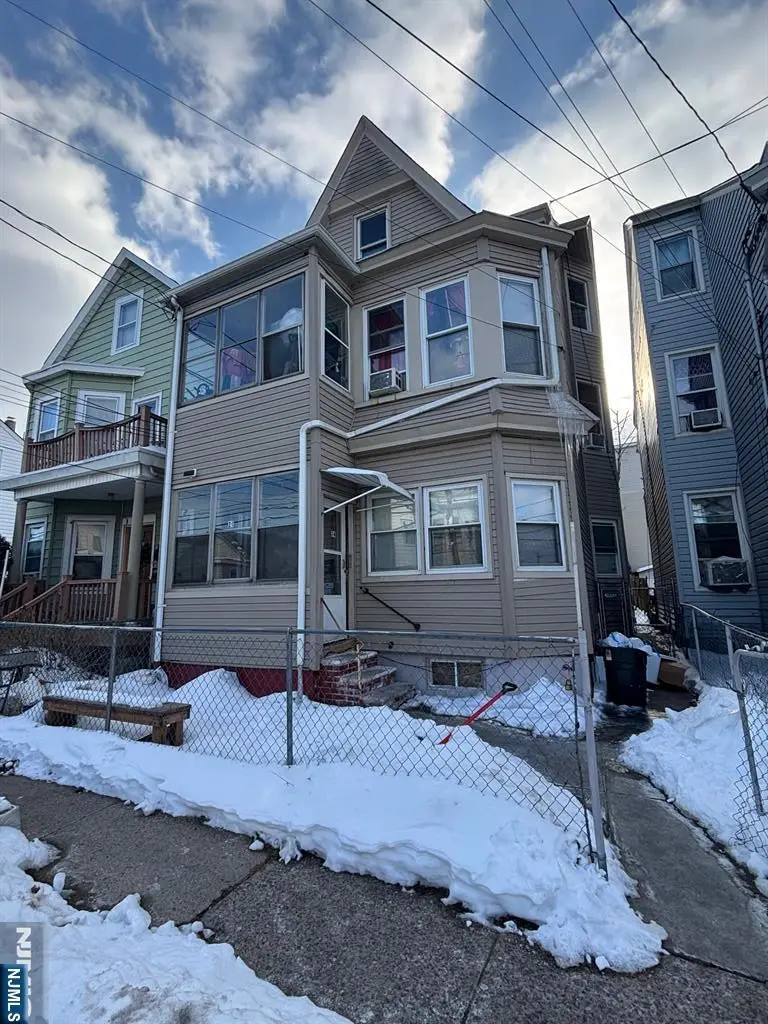 24 Doremus, Paterson, NJ 07522 - #1