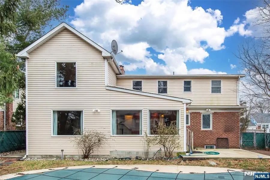 35 Taggart Way, Saddle Brook, NJ 07663 - #2
