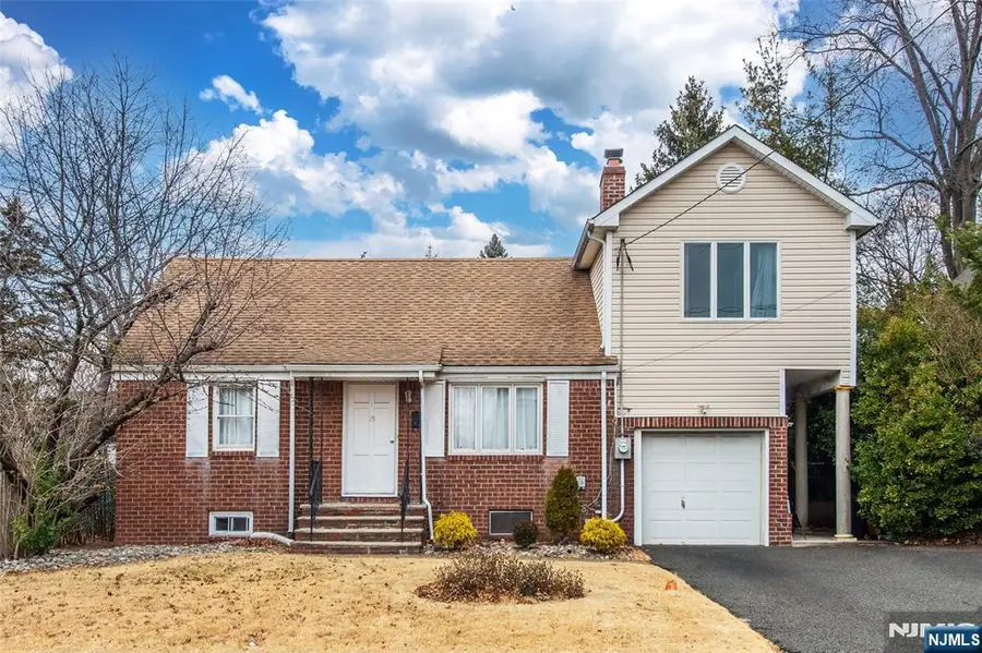35 Taggart Way, Saddle Brook, NJ 07663 - #3