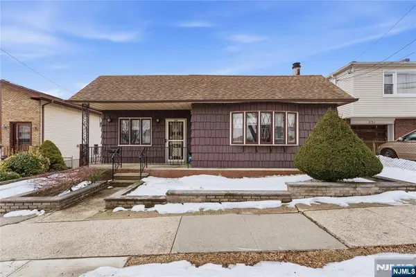 229 Centre Avenue, Secaucus, NJ 07094