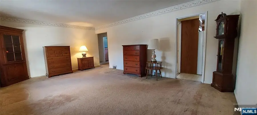 412 Flaker Drive, Wyckoff, NJ 07481 - #3