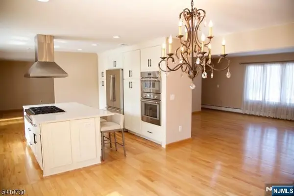 2 Edith Court, East Hanover Twp, NJ 07936