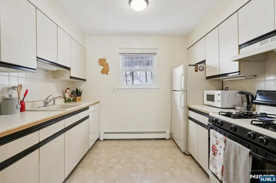 35 Espy Road, Caldwell, NJ 07006 - #3