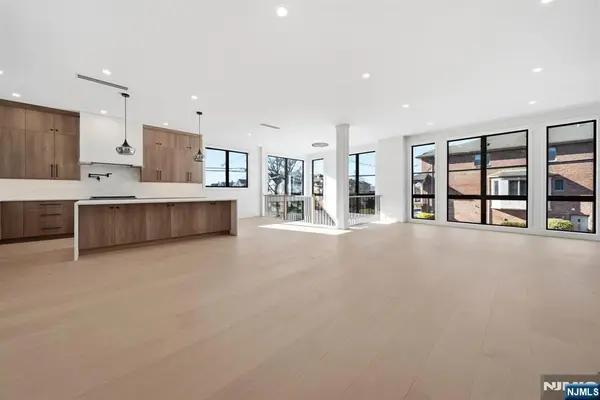 117 Henry Street, Palisades Park, NJ 07650