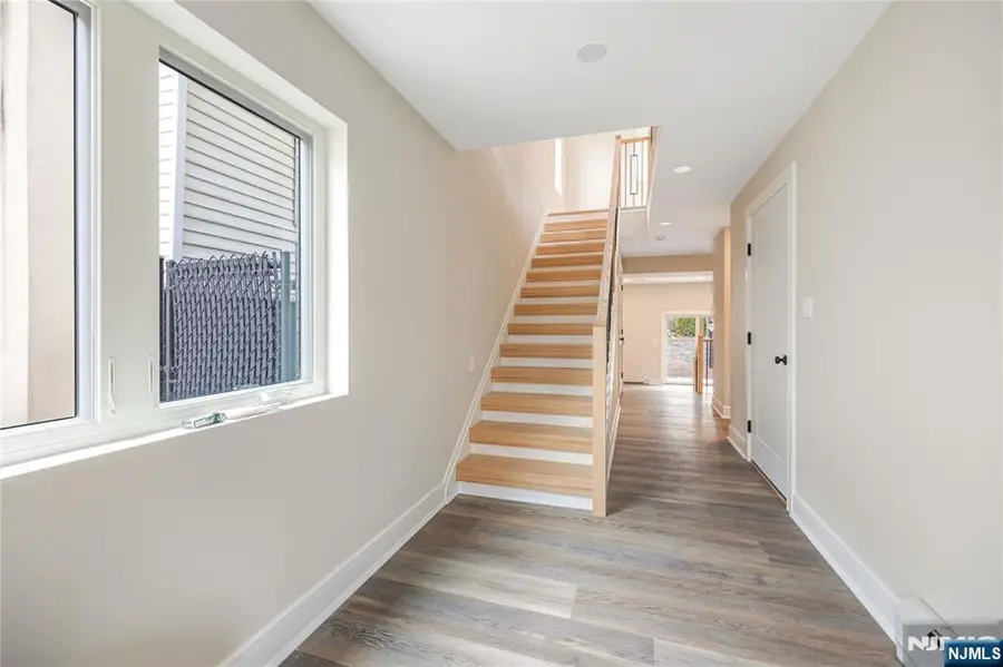 428 Lafayette Avenue, Cliffside Park, NJ 07010 - #3