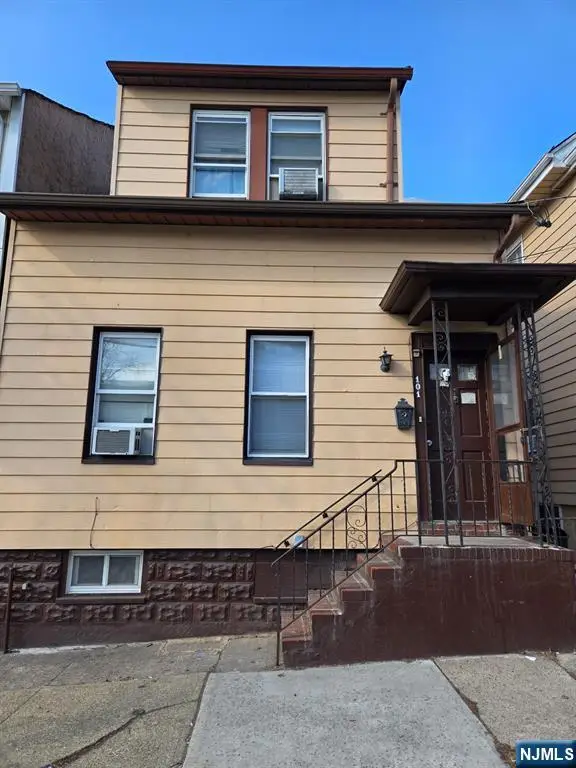 101 N 8th Street, Paterson, NJ 07522