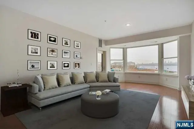 20 Ave At Port Imperial 237, West New York, NJ 07093 - #2