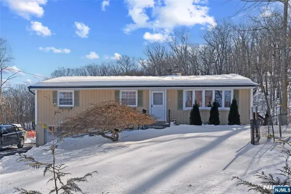 11 Glenn, Fredon, NJ 07860