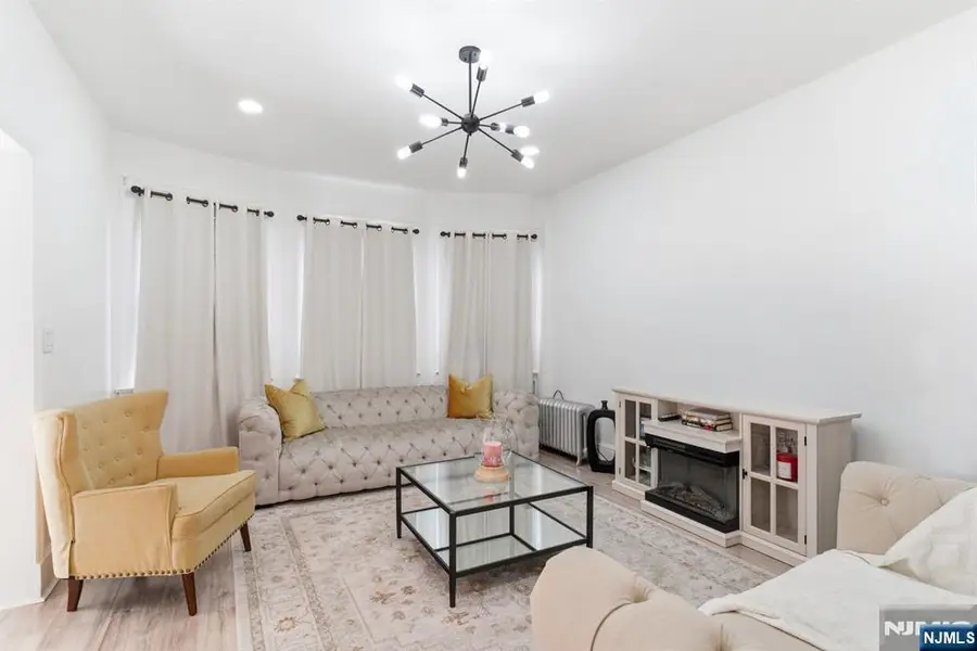 209 Taylor Street, Orange, NJ 07050 - #2