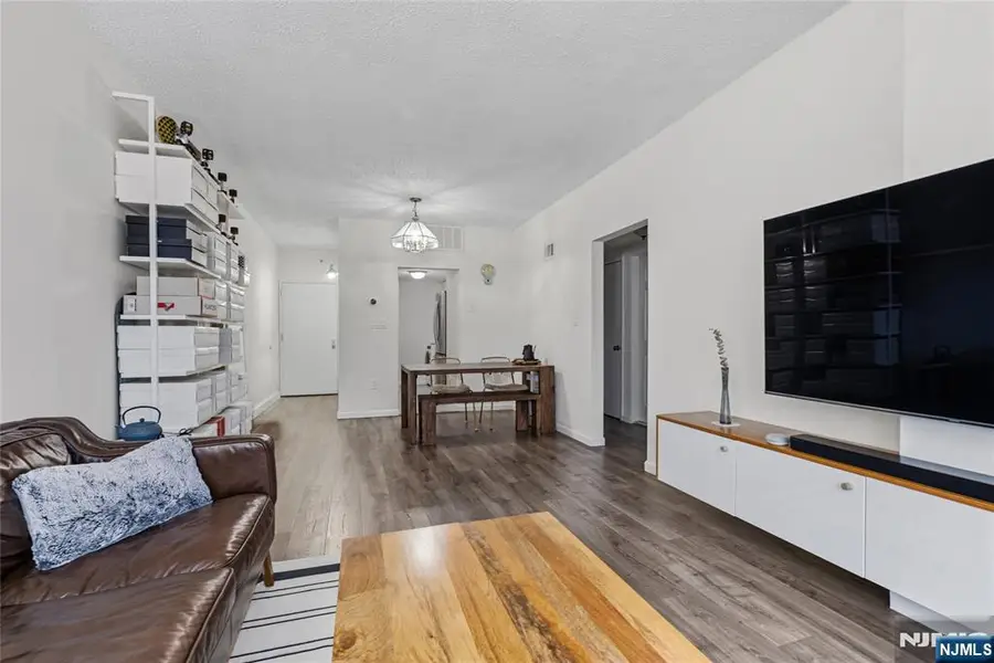 318 38th Street 407, Union City, NJ 07087 - #2